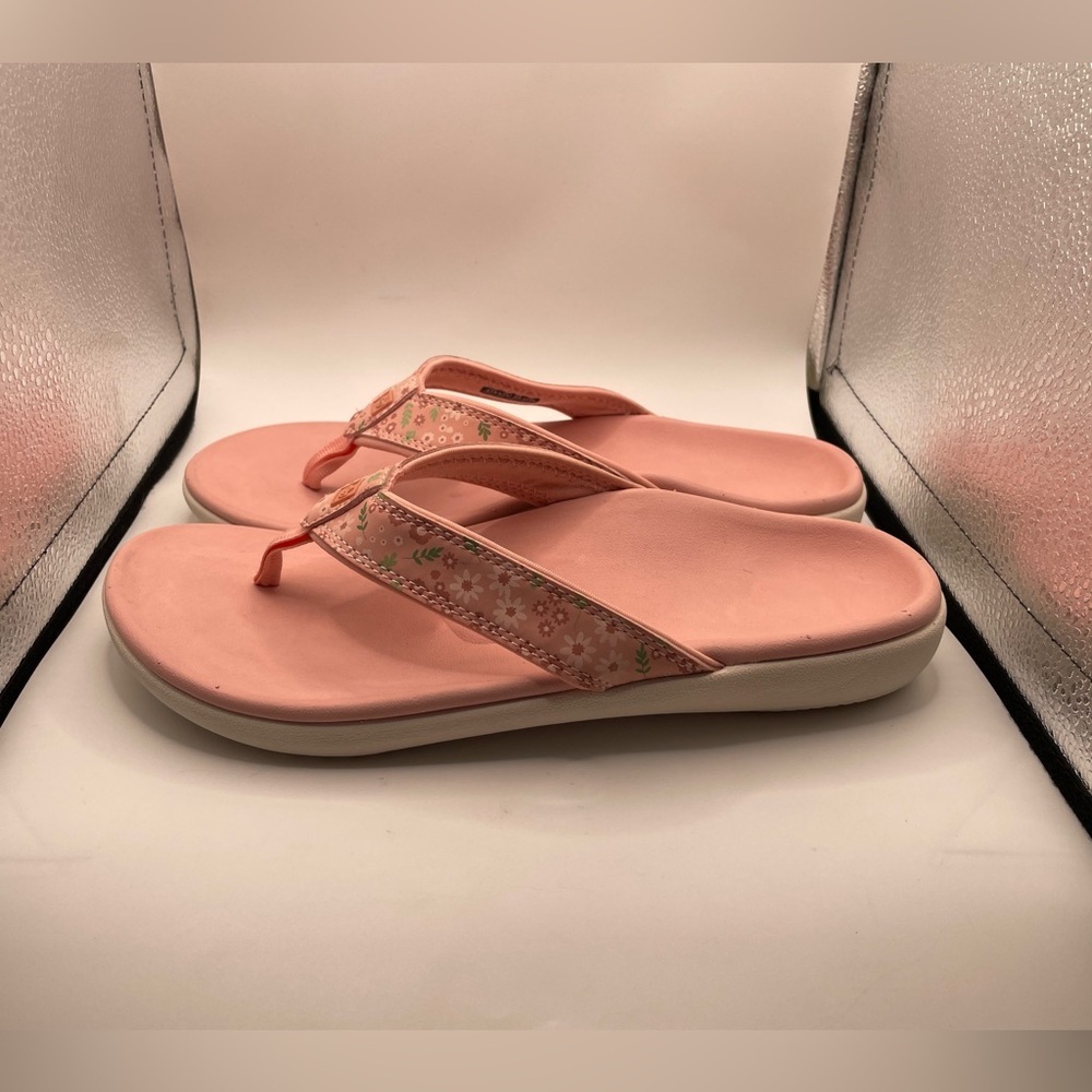 SOLD! Spenco Yumi Pink Floral Women's Sandals size 8.5